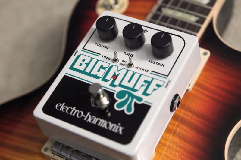 Electro-Harmonix Big Muff Pi with Tone Wicker